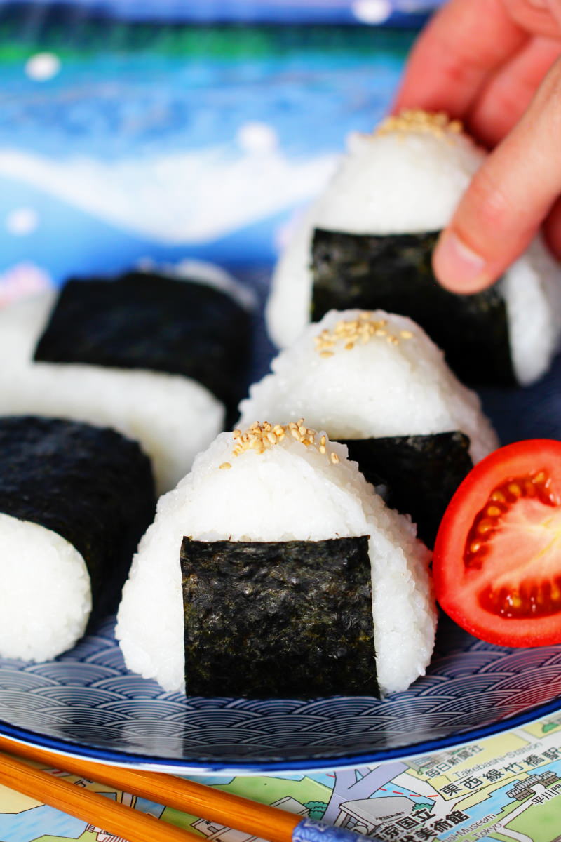 Onigiri mit Lachs Rezeptbild