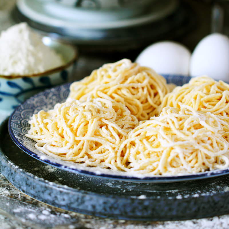 Ramen Nudeln selber machen mit Ei Fertig