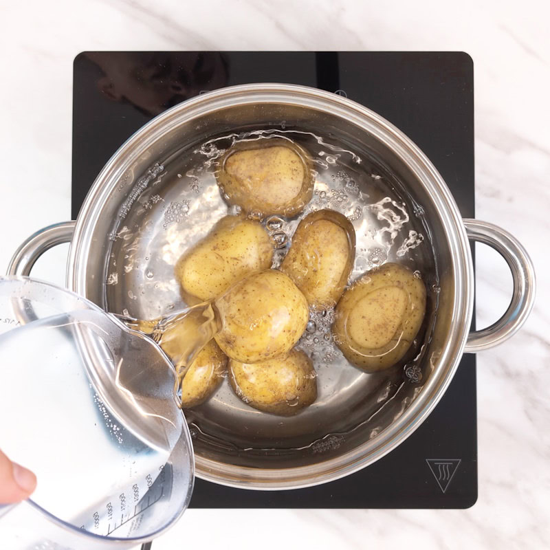 Japanischer Kartoffelsalat Schritt 2 Kartoffeln kochen